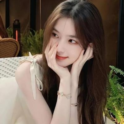 再回首闪婚老同学竟是首富